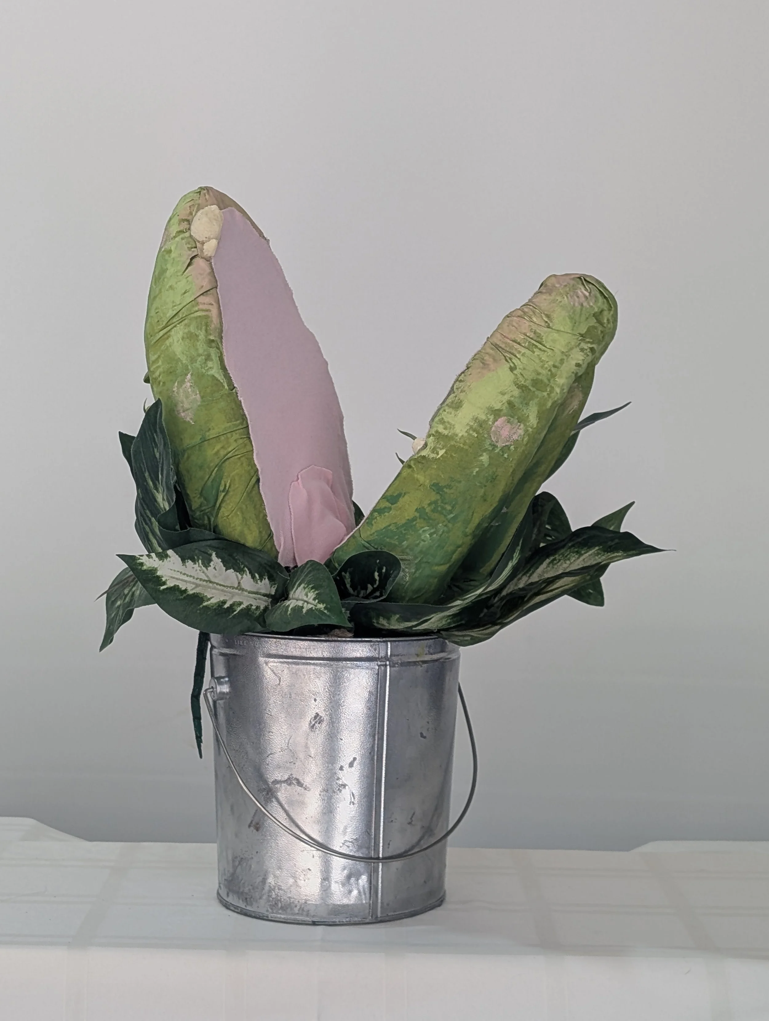 Audrey II — Hand Puppet by Aurelia Cosette Sims